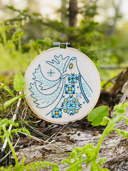 Folk Caribou Complete Embroidery Kit